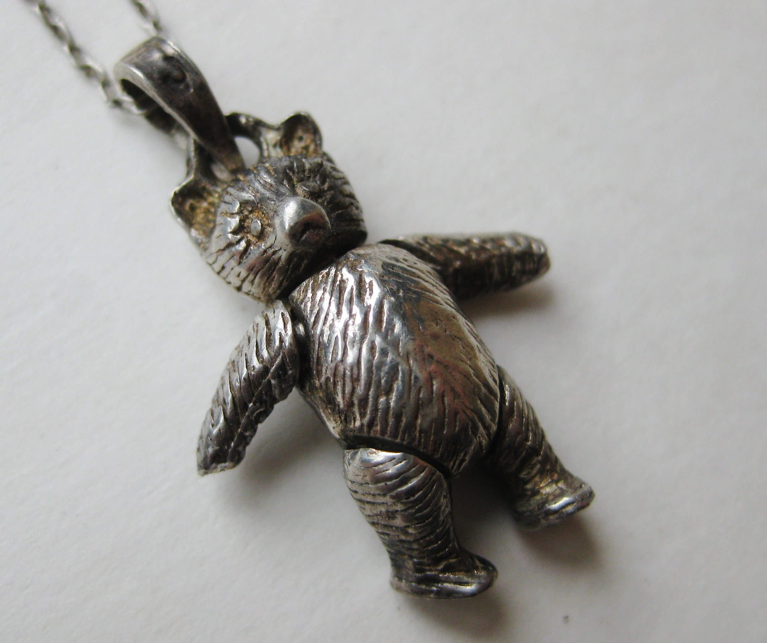 Vintage Sterling Silver Novelty Jointed Teddy Bear Necklace Pendant & Chain