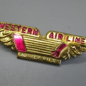 Vintage 50er Jahre Pink und Gold Western Fluglinien Jr Junior Pilot Flügel Pin Brosche