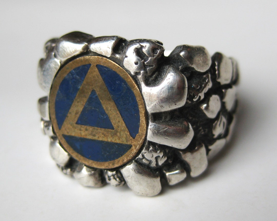 Alcoholics Anonymous Rings – QIZR