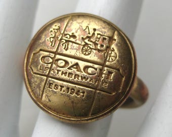 Vintage 90s COACH Gold Logo Ring size 7