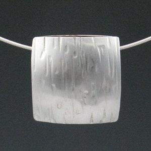Zen Silber Reversible strukturierte Quadrat Anhänger, &quot;Wasserfallanhänger&quot;