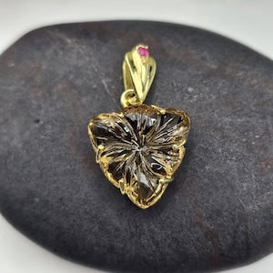 Handmade Carved Quartz Flower Pendant – Ruby Accent, 18K Vermeil Silver