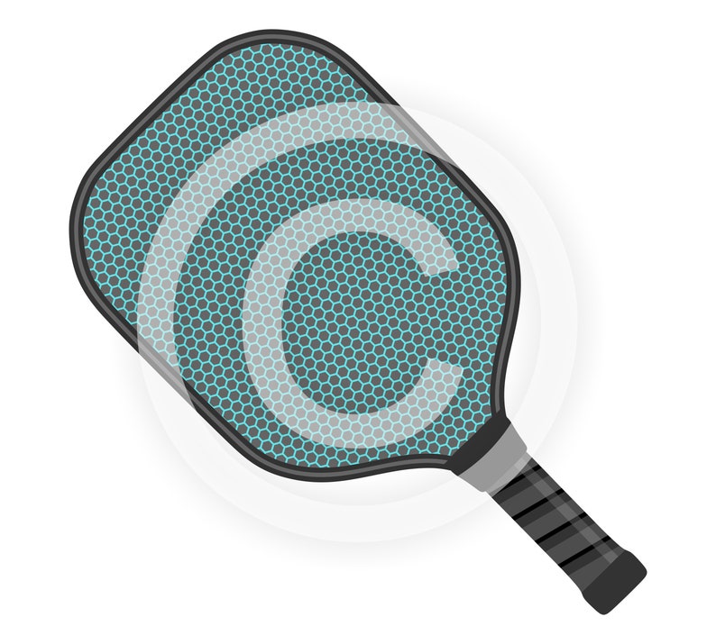 K&ouml;nnte beinhalten: Ein schwarzer und blauer Pickleball-Schl&auml;ger mit einem Wabenmuster auf der Schlagfl&auml;che.