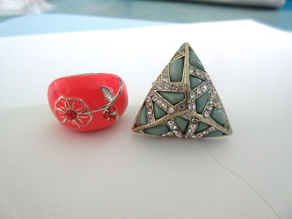 Two Colorful Stretch Rings, Green Pyramid, Peach … - image 2