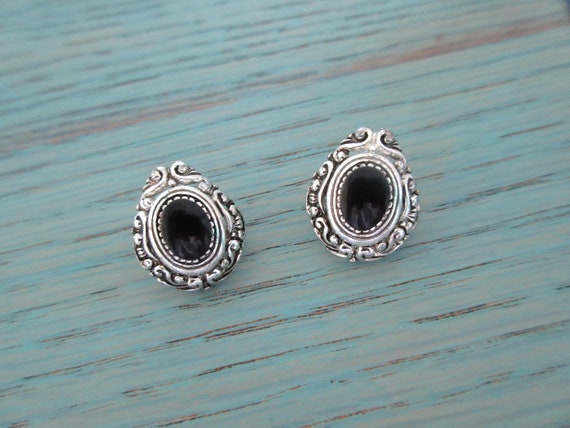 Black Cabochon Silver Tone Stud Earrings, Texture… - image 8