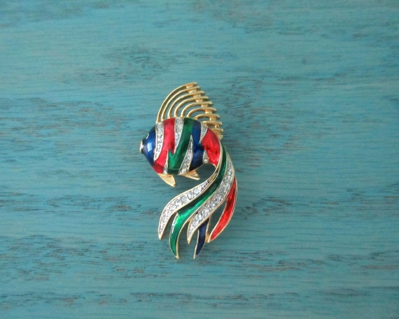 Gold Tone Lobster Brooch Red And Green Rhinestones Hat Pin Fish
