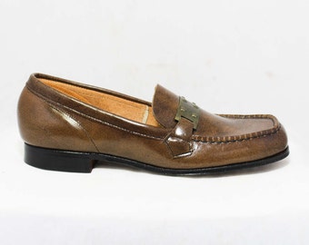 Größe 3 Jungen Schuhe - 1960s Braune Leder Loafers - Kindergröße 3D - Slip On 60's Preppy Schuh - 60s NIB NOS Deadstock in Box
