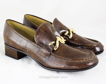 Size 7 Brown Loafers - Unworn 1960s Glossy Patent Leather Style Shoes - Hipster Mod 60s Pumps - Brassy Metal Bit Buckle - Hip Preppie NIB 7N