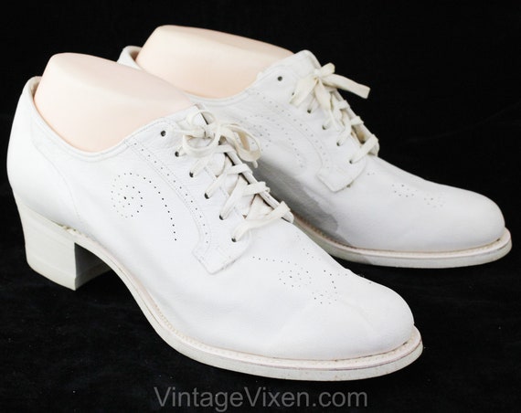 White 1930s Shoes - Size 7 30's Oxfords with Lace… - image 6