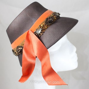 1960er Jahre Strohhut mit Kürbis Samt & Perlenstickerei - Raffinierter Orange und kakaobrauner Herbst Hut mit Starbursts - Enge Bucket Cloche
