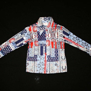 1970s Boy&#39;s Shirt - Blue Paisley Patchwork Boys Disco Shirt - Size 8 - Tailored Kitsch Groovy 70s Long Sleeved - Mint Condition - Chest 27