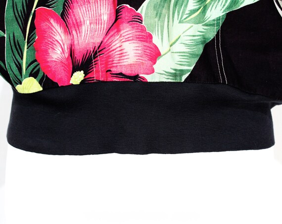 Large 1940s Style Tropical Floral Top - Black Pin… - image 5