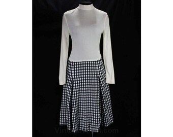Small 1960s Dress - Sweater Style Knit Bodice with Black & White Checked Gingham Skirt - Long Sleeve 60s Mod Classic - Bust 34