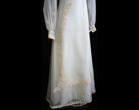 Size 10 Wedding Dress - Elegant 1970s Star Flower… - image 6