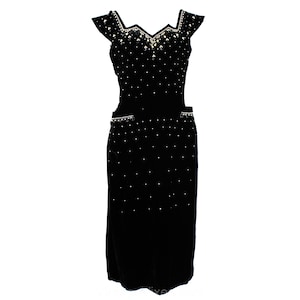 Size 8 Amazing 1950s Dress - Marilyn Bombshell 50s Black Velvet Fitted Cocktail with Pearls, Rhinestones & Dangling Beading - Waist 27