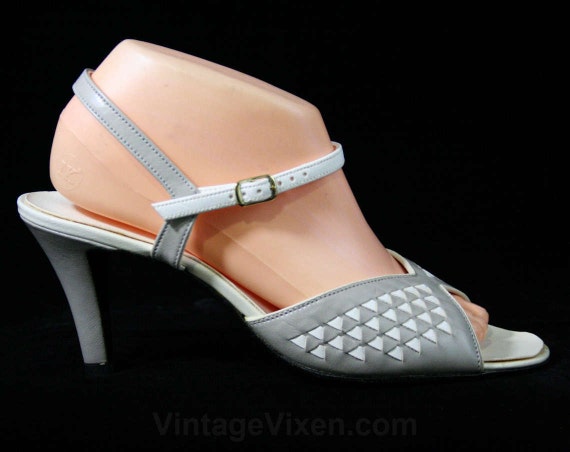 Size 9 Gray Sandal - 30s Style 1970s Shoes - White