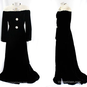 Small 1930s Evening Coat with Art Deco Clasp - Black Velvet Authentic 30s Opera Coat - Faux Fur Trim - 30&#39;s Formal - NRB Label - Bust 34.5