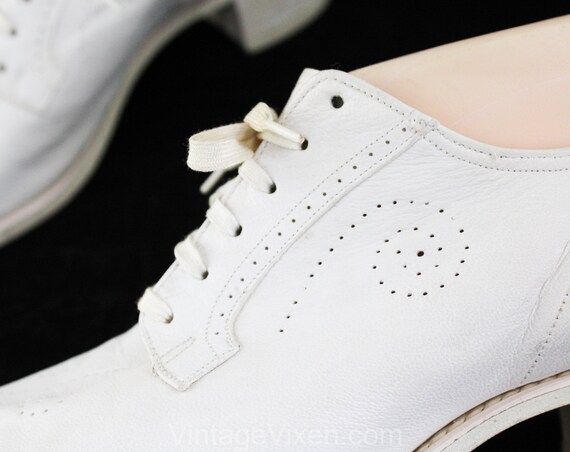White 1930s Shoes - Size 7 30's Oxfords with Lace… - image 3