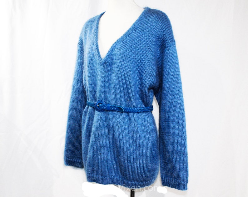 Bust 40.5 Leather Belt Size 10 Blue Mohair Sweater 1980s Silky Soft Pullover V Neck /& Slouchy Casual Boyfriend Style Winter Spring