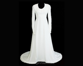 Size 8 Wedding Dress with Train - White Velvet Vintage Bridal Gown with Lace Trim - 1970s Deadstock - Bust 35.5 Waist 26.5 - December Winter
