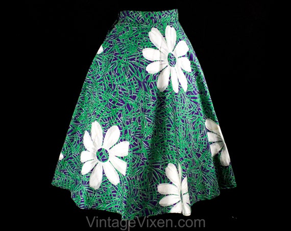 XXS 1950s Daisy Print Full Skirt - Size 2 Green &… - image 1