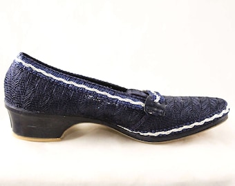 Size 5.5 See Through Navy Shoes - Unworn 1960s Casual Loafers - Dark Blue Zig-Zag Ventilated Mesh - Kitsch Preppy 60s Deadstock - 5 1/2 M