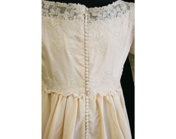 Size 8 Wedding Dress - Romantic 1960s Jane Austen… - image 10
