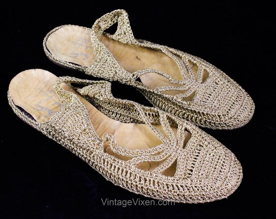 1950s Gold Shoes - Hollywood Style 40s 50s Metall… - image 8