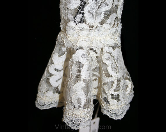 Size 10 Vintage Lace Wedding Gown with Edwardian … - image 6