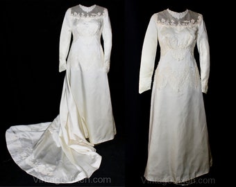 Size 6 Wedding Dress - 1960s Scalloped Lace Empire Gown & Train with Dangling Pearls - 60s Chic - Detachable Train - New Old Stock - 36371