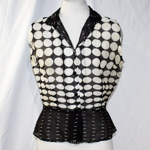 Size 12 1950s Summer Top - Art Deco Print Sheer Cotton Sleeveless 40s 50s Shirt - Black & White Circles Medium Large Retro Blouse - Bust 39