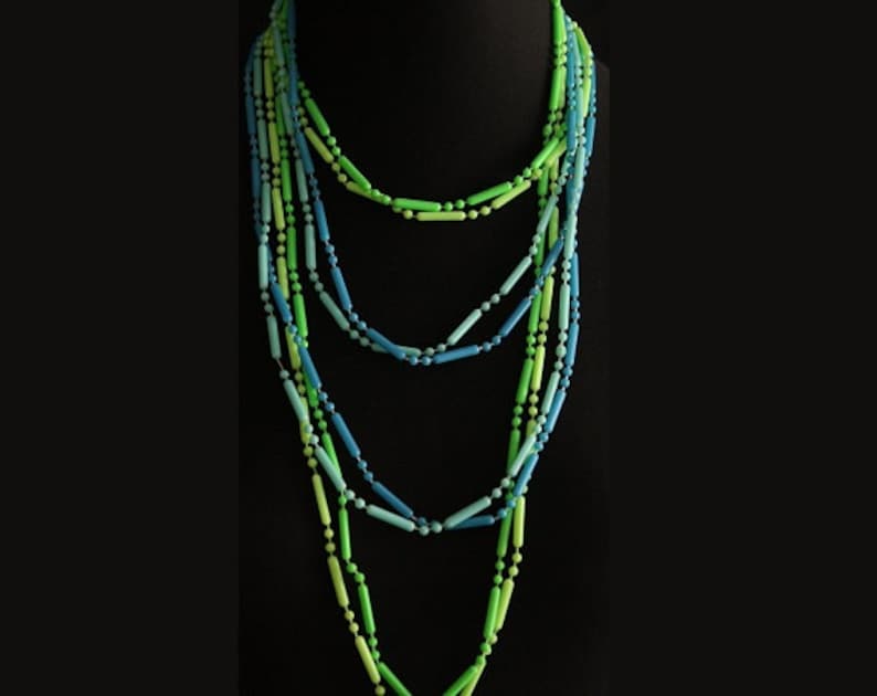 Mint Condition Spring Green Pastel Blue Plastic Pop Style 1960s Lime /& Sky Blue Necklaces 60s Layered Trendy Cute Necklace 34883-1