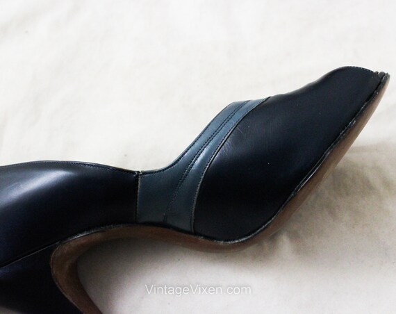 1940s Blue Shoes - Navy Two Tone WWII Leather Pum… - image 4