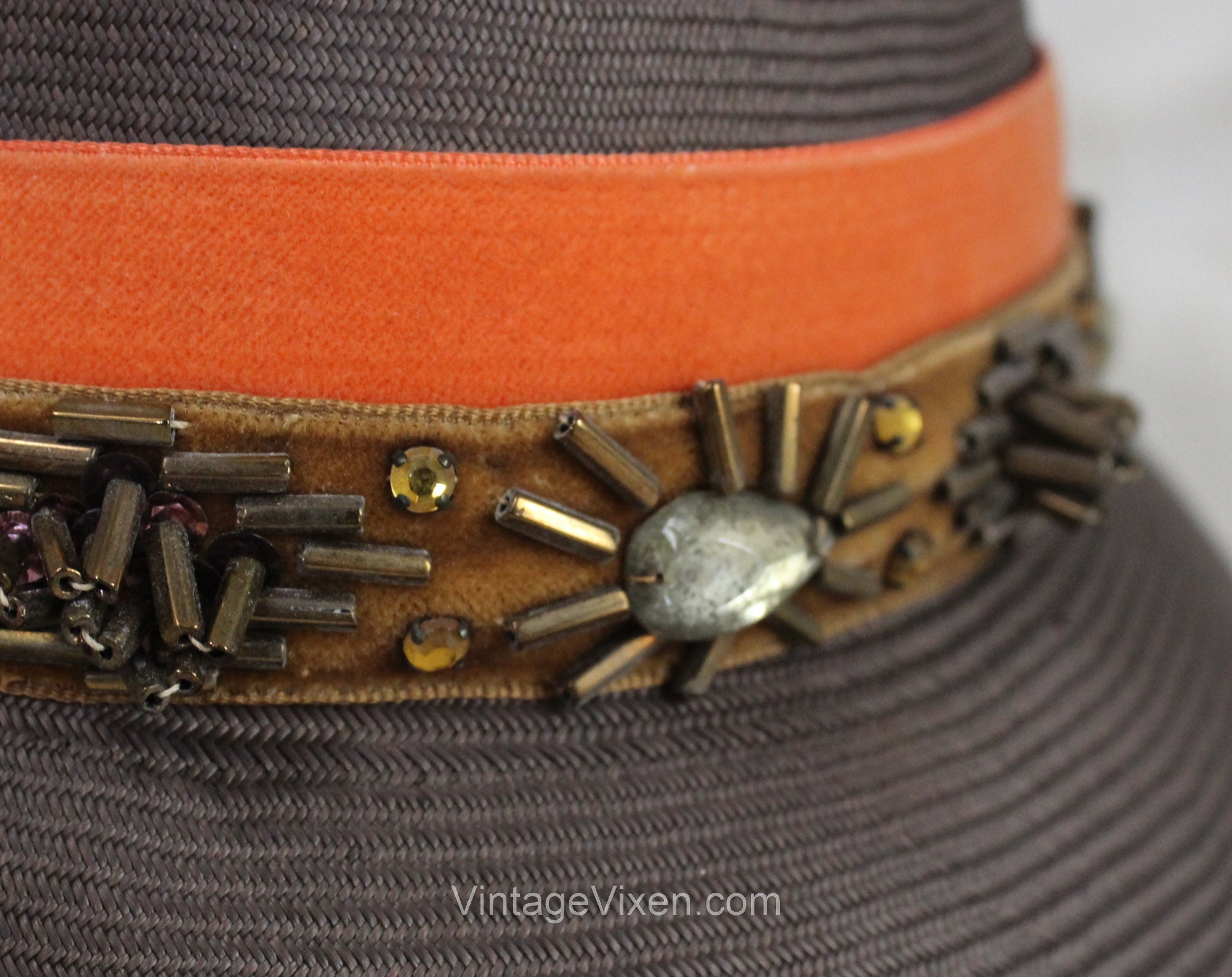1960s Straw Hat With Pumpkin Velvet & Beadwork  display picture 3