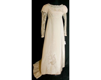 Size 8 Wedding Dress - Romantic 1960s Jane Austen Style Bridal Gown with Juliet Sleeves & Train - Priscilla of Boston - Bust 34.5 - 31809-1