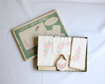50er Jahre Hostessen-Set - 12er Set Papierservietten, Platzsets, quadratische Servietten, Untersetzer - Papierleinen - 1950er Jahre Femme Pink Roses