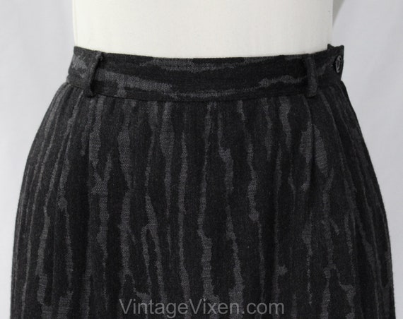 Size 8 Designer Gray Skirt - Valentino Avant Gard… - image 2