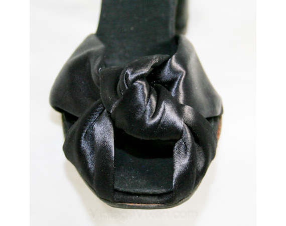 Size 4.5 Black Satin Heels - Gorgeous Pin Up Girl… - image 2