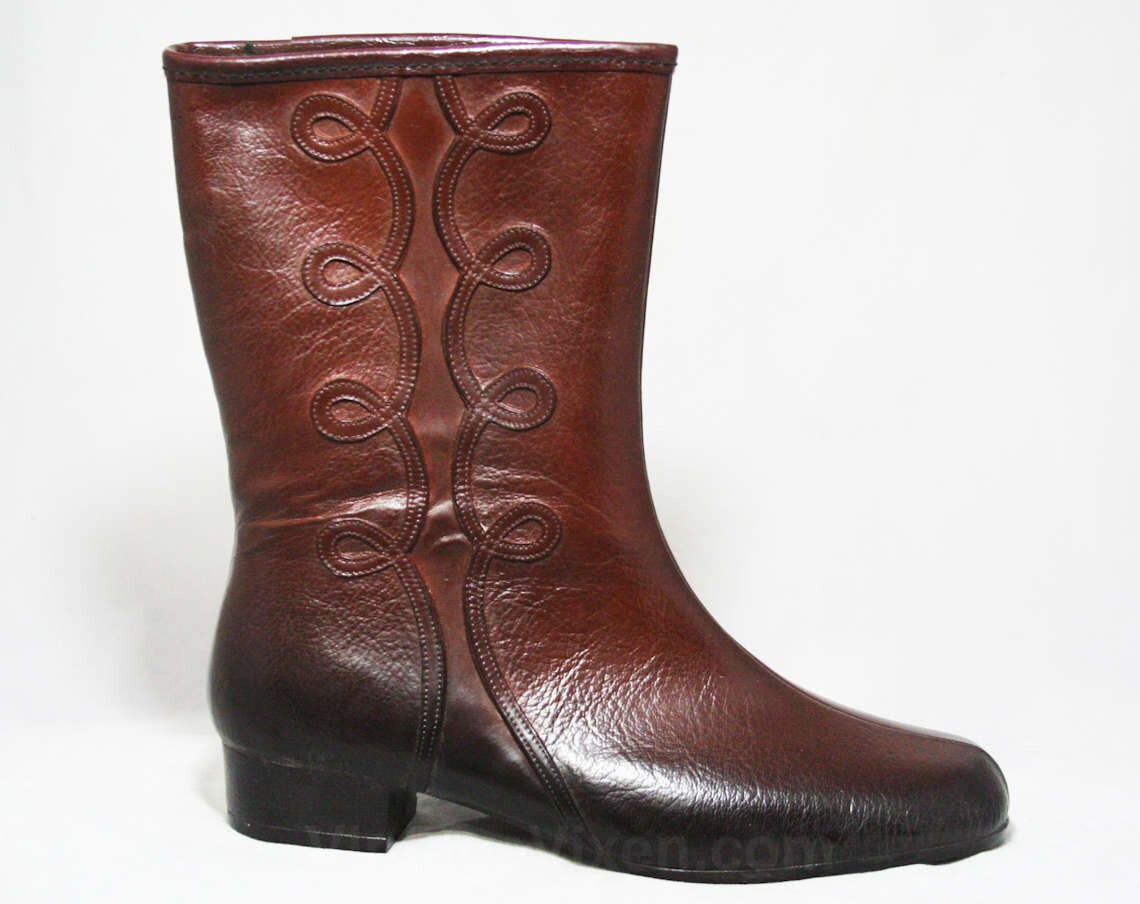Tamaño 6 Marrón botas - Victorian Inspi rojo Galoshes - Trompe L'Oeil Soutache - 1960s Deadstock Winter Zapatos - Waterproof Vinyl - Fleece Lined Tamaño 6 Marrón Marrón Marrón botas - Victorian Inspi rojo Galoshes - Trompe L'Oeil Soutache - 1960s Deadstock Winter Zapatos - Waterproof Vinyl - Fleece Lined 80d6fb