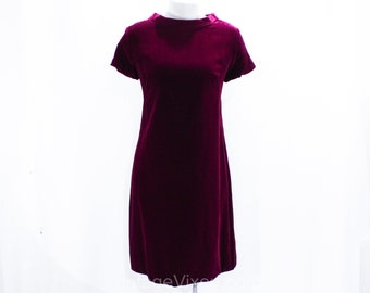 Purple Velvet Dress - 1960s Lush Party Cocktail - Short Sleeved Mid 60s Sheath - Rich Dark Magenta - Fall Winter - Size 6 Bust 36.5