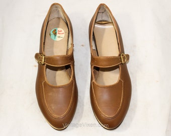 Size 2.5 Girl's Shoes - 1950s Tan Brown Mary Jane Leather Flats - Authentic 50s 60s Girls Children's Shoe - Deadstock in Box - NIB NIP 2 1/2