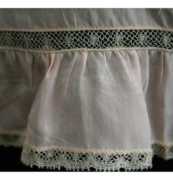 1920s Pink Crepe Toddler's Chemise with Ribbon & … - image 4