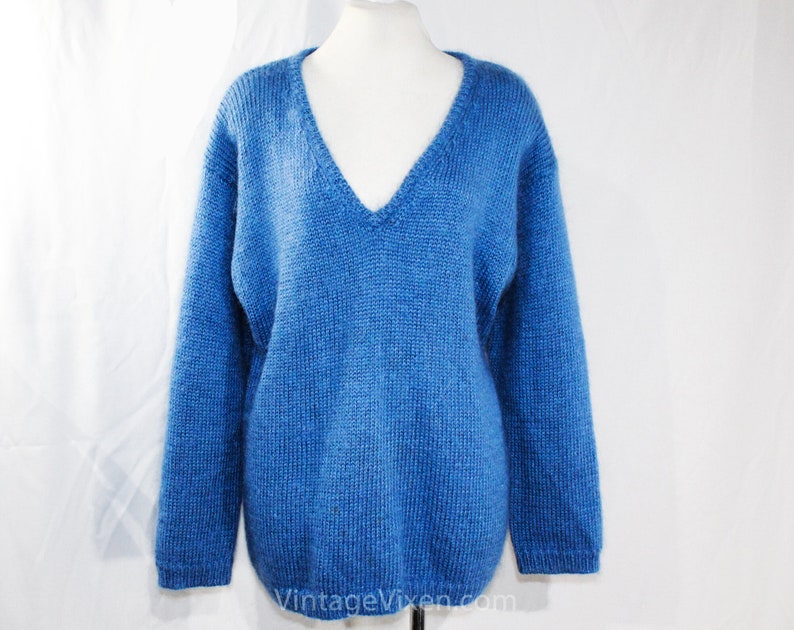 Bust 40.5 Leather Belt Size 10 Blue Mohair Sweater 1980s Silky Soft Pullover V Neck /& Slouchy Casual Boyfriend Style Winter Spring