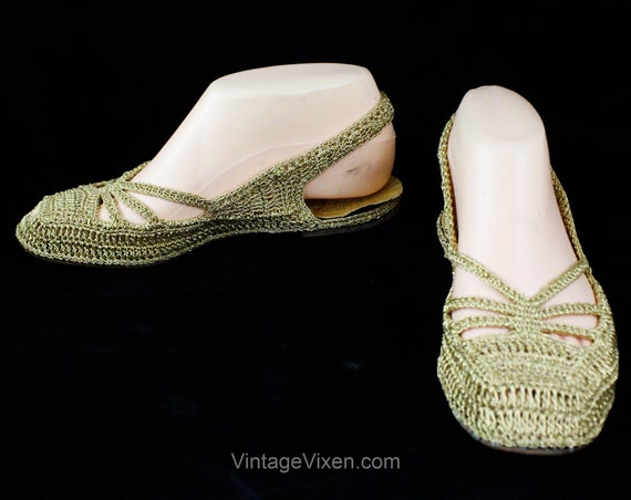 1950s Gold Shoes - Hollywood Style 40s 50s Metall… - image 5