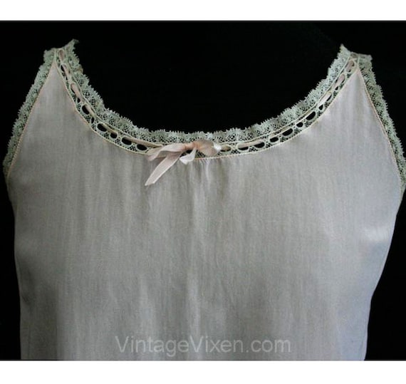 1920s Pink Crepe Toddler's Chemise with Ribbon & … - image 2