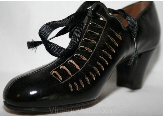 As Is Size 5 1/2 Flapper Era Shoe - 1920s Black P… - image 2