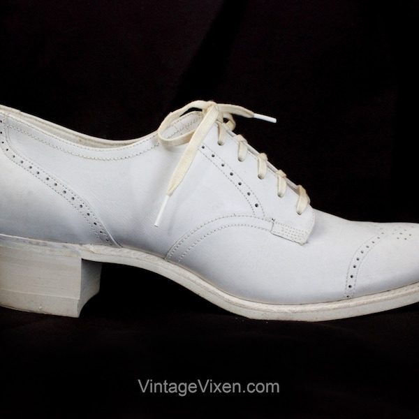 1930s White Shoes - Size 6 Oxfords with Lace Up & Piercing - Deadstock Leather Pumps - 30s 40s Art Deco Swing Era - Wooden Heels - 6AAA