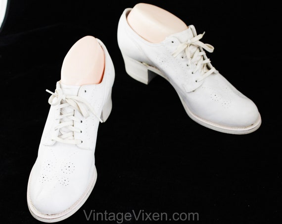 White 1930s Shoes - Size 7 30's Oxfords with Lace… - image 7