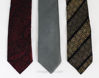Men's 1950s Tie - Lot of Three 50s Skinny Neckties - Scarlet Red & Black Paisley, Gold Stripes, and Steel Gray Mid Century MCM Style