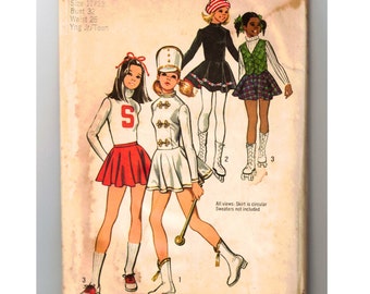 Patrón de costura para vestido de patinaje de animadora majorette de los años 70 - Falda circular con trenza - Fechado en 1972 - Sin usar - Contorno de busto 32 - Simplicity 5111